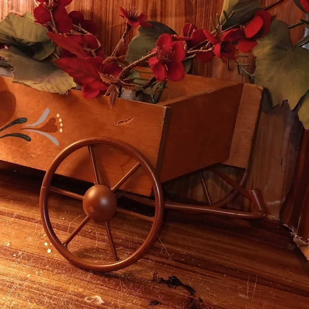 Vintage Home Interiors Homco wooden primitive folk art wagon wall deco